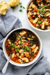 vegan minestrone slow cooker soup